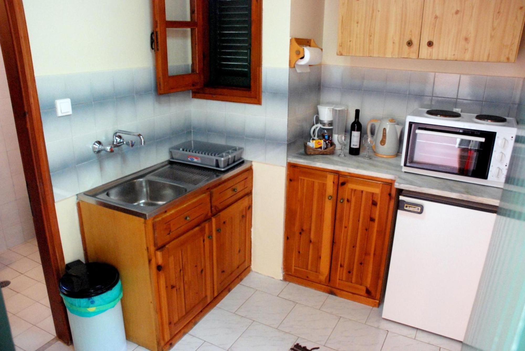 Kiki Apartments Palaiokastritsa Esterno foto