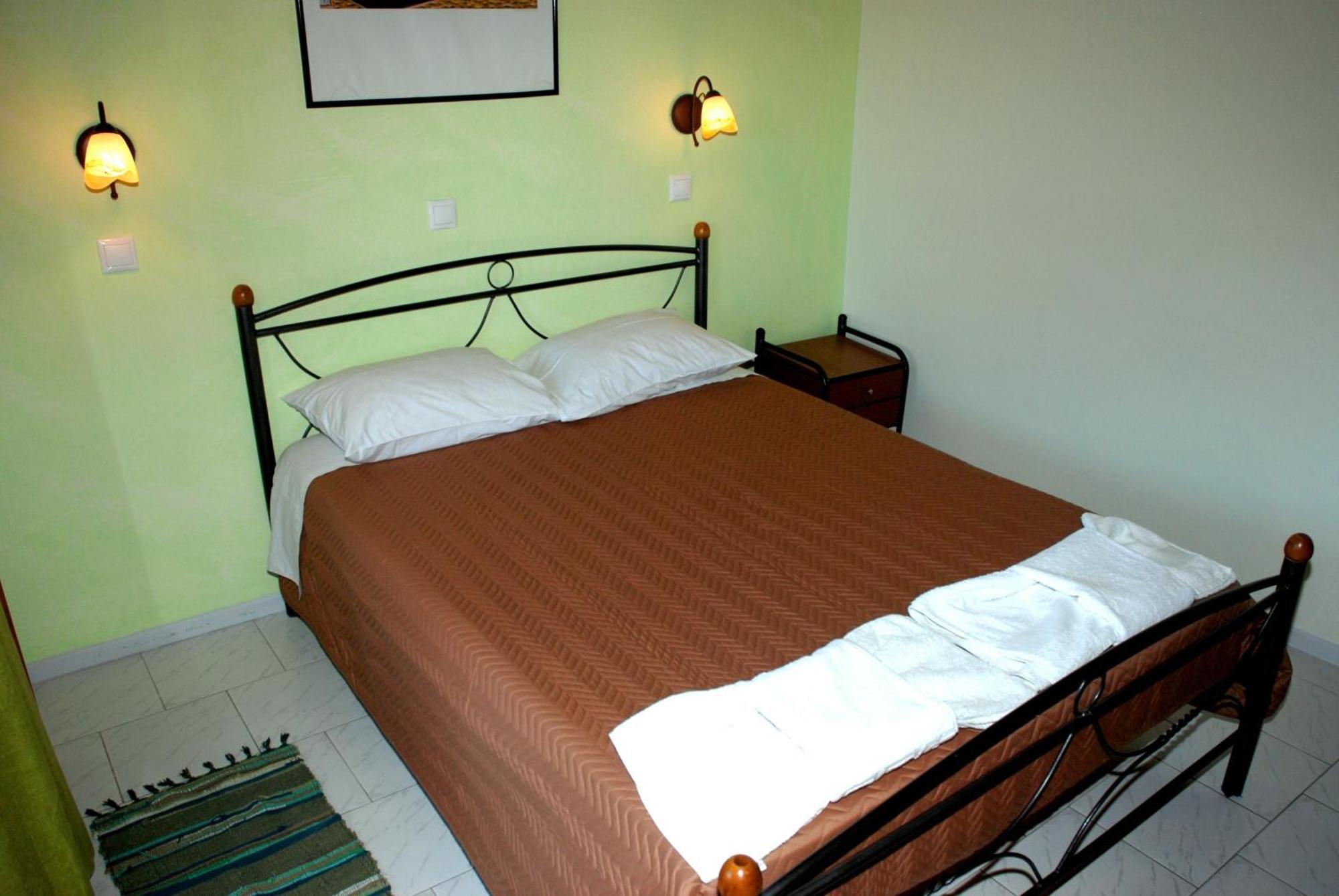 Kiki Apartments Palaiokastritsa Esterno foto